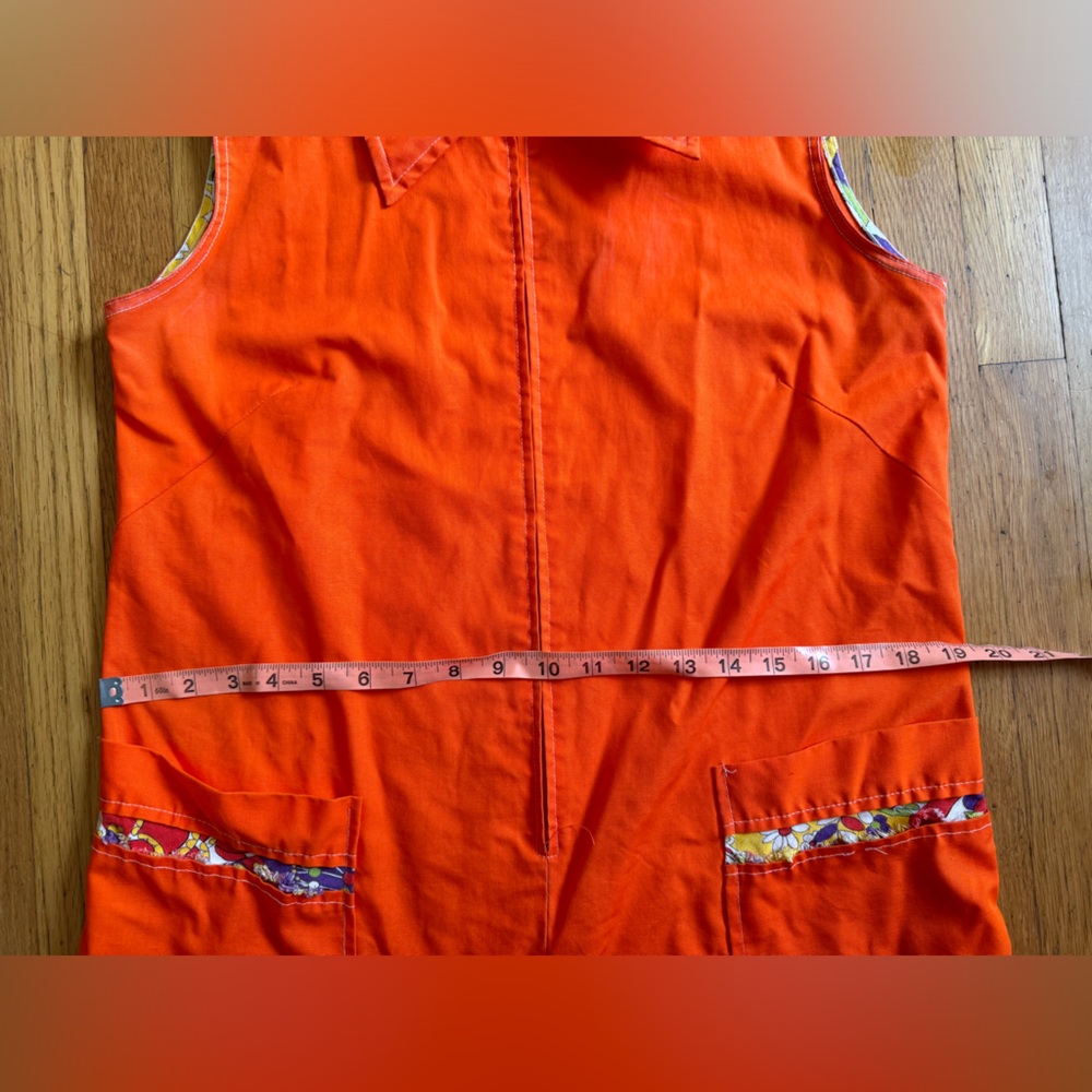 70s Vintage Bright Orange Front Zip House Dress - Picture 8 of 9